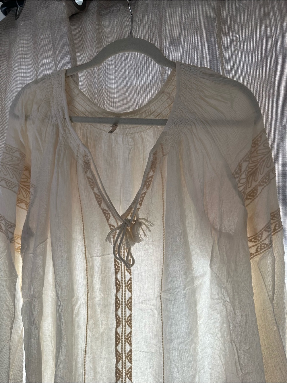 Amuse Society Cream Boho Embroidered Peasant Tunic